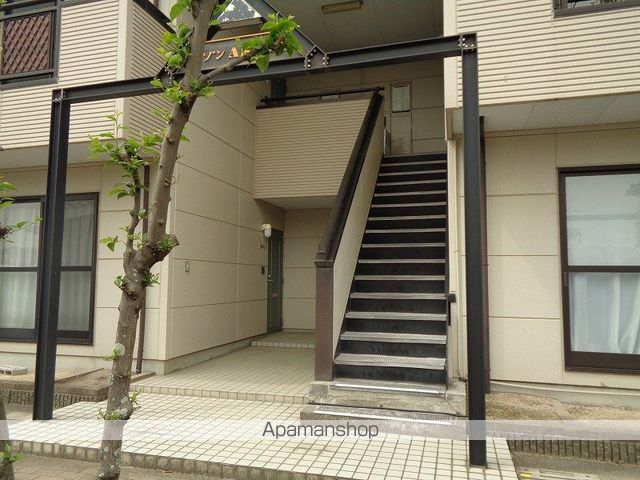 メゾンAKIRAの玄関写真
