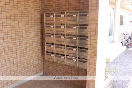 ＥＡＳＴ[2LDK/62.4m2]のエントランス