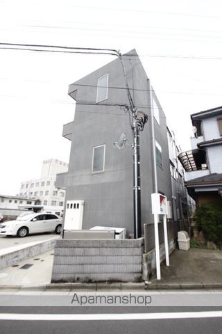 KM-IIビルの外観写真