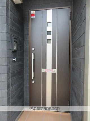 クレストビュー[1R/35.19m2]のエントランス4