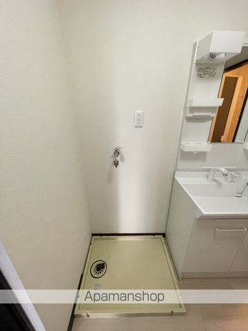 ランチョス覚王山の内装写真