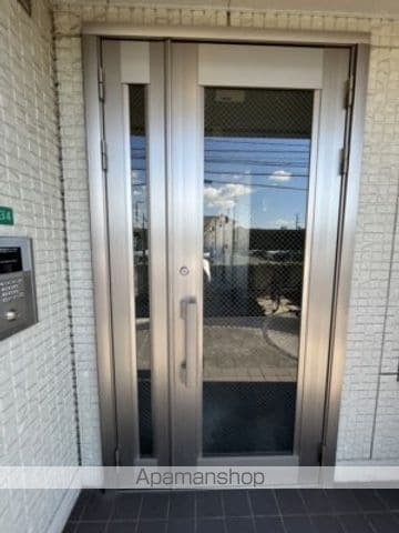 ローゼスポート港町 A棟の外観写真