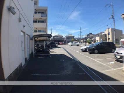 滋賀県草津市矢橋町[1K/22.68m2]の駐車場5