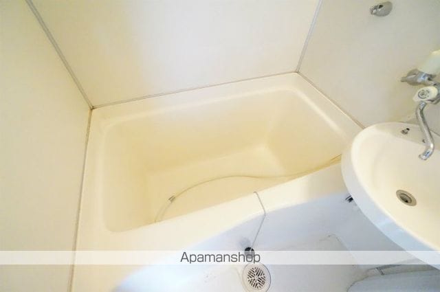 ベイ桂岡の内装写真
