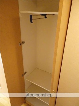 ルーブル中野弥生町[1K/20.25m2]の収納