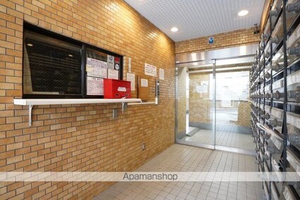 東京都世田谷区豪徳寺１丁目[1R/16.74m2]のエントランス2