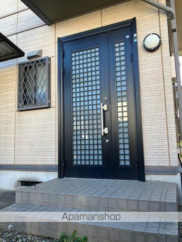 京成電鉄本線 京成中山駅 徒歩14分 2階建 築26年の玄関写真