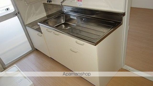 ヴィラナリー川津2号棟の内装写真