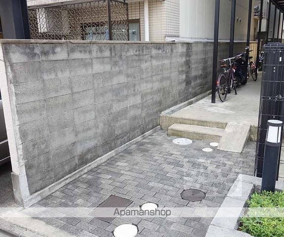 テンダー西浦の玄関写真