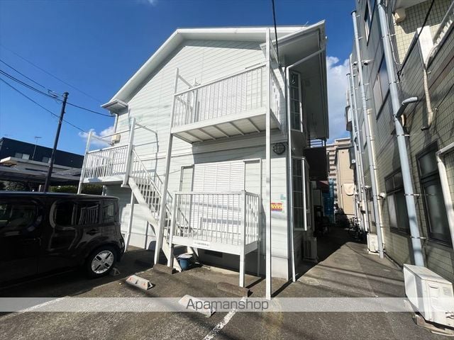 メゾンセラータの玄関写真