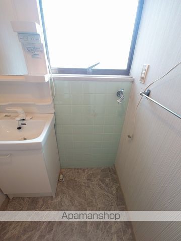 ラポール箱作戸建の内装写真