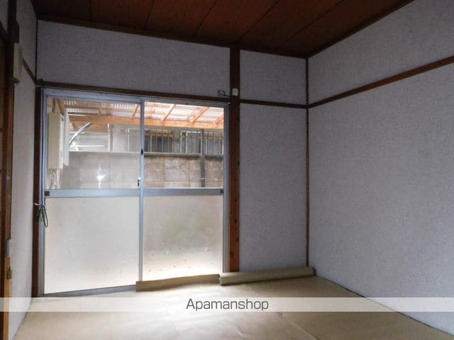 西賀茂大栗町貸家の内装写真