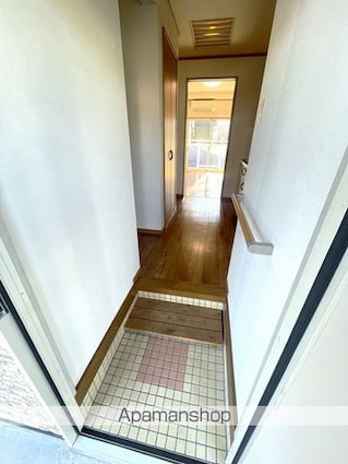 イーウイングＳ[1K/26.49m2]の玄関