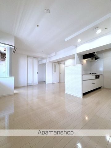 CROSSRESIDENCE大阪新町の内装写真