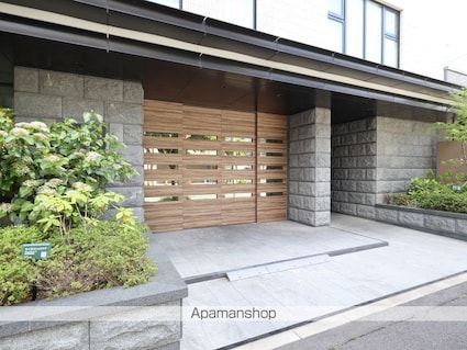 ＧＲＡＮＤ　ＥＳＰＯＩＲ　ＩＺＵＭＩ[1K/28.76m2]のエントランス2