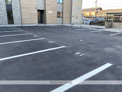 コネクトスクエア[1LDK/36.55m2]の駐車場