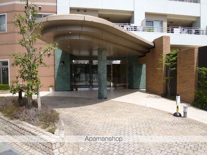 滋賀県草津市野路１丁目[4LDK/96.4m2]の共用部1