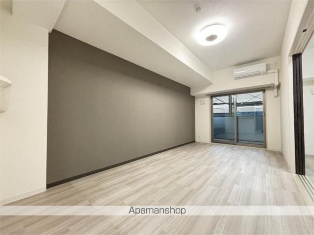 フォレスト コナ名駅の内装写真