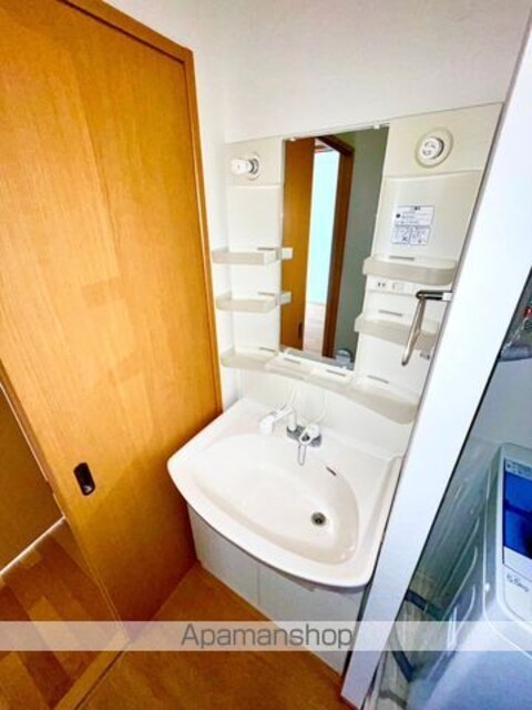 和歌山県和歌山市神前[2LDK/49.95m2]の洗面所