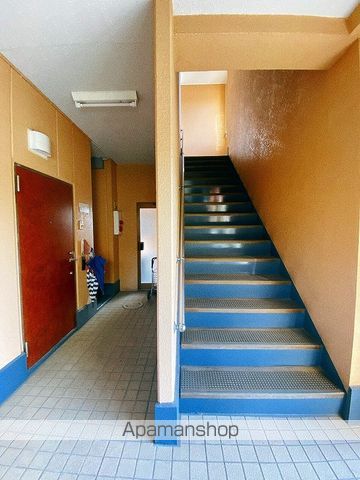 apartment 埼玉県八潮市緑町２丁目27-10
地図を見る