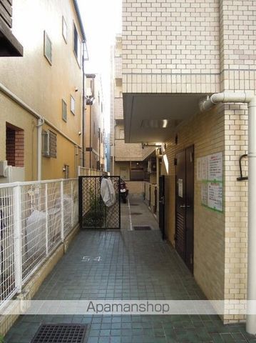 ハイタウン蒲田の玄関写真