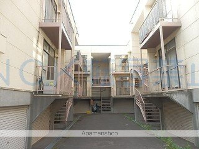クレセントハウスA棟の外観写真