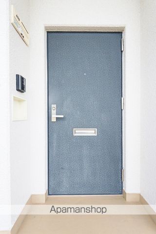 光マンションの玄関写真