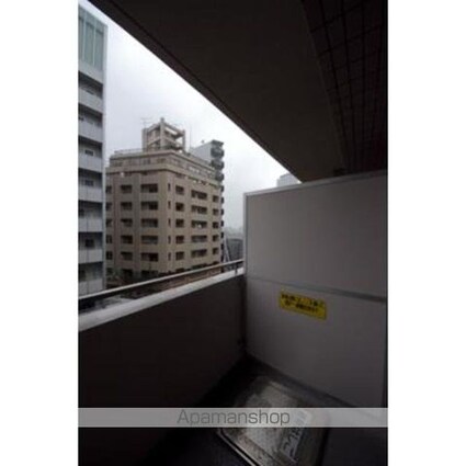東京都新宿区西新宿４丁目[1LDK/59.09m2]のバルコニー