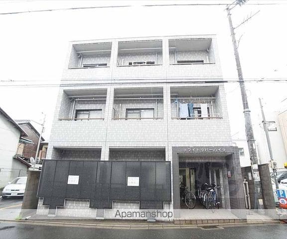 ホワイトリバーハイツの外観写真