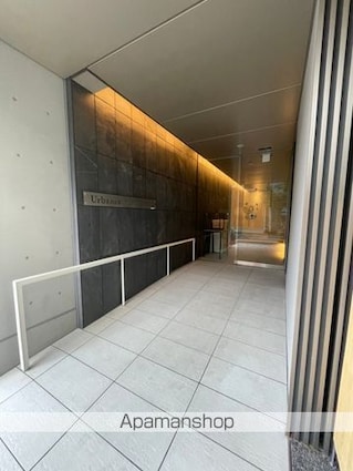 東京都新宿区市谷柳町[1K/29.52m2]のエントランス