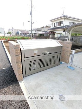 ＬＵＭＩＵＳ[2LDK/52.92m2]の共用部2