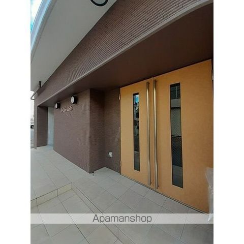 プラシード北円山の玄関写真