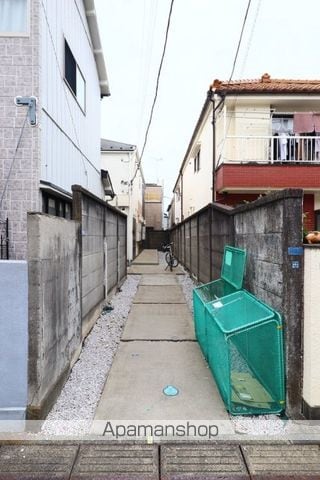 ハイステージ南雪谷の玄関写真