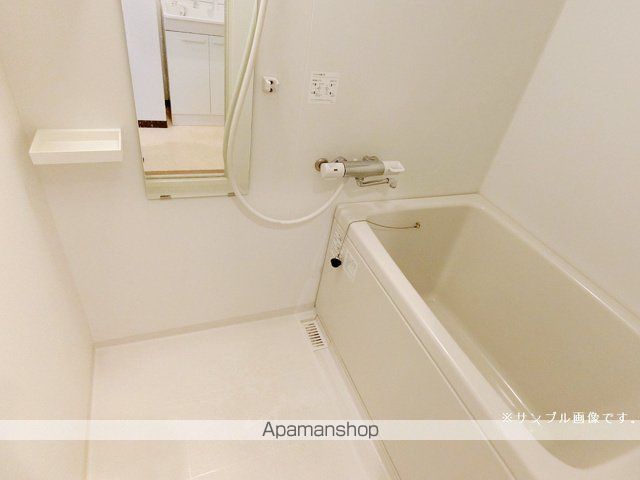 サヴォイテンジンクォーターの内装写真