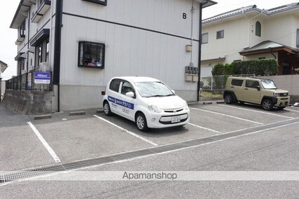 サンヒルズＢ[3DK/52.84m2]の駐車場1