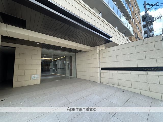 スプランディッド江坂DUEの玄関写真