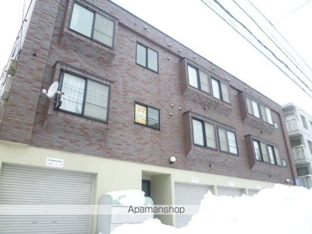 フラワー豊平の外観写真