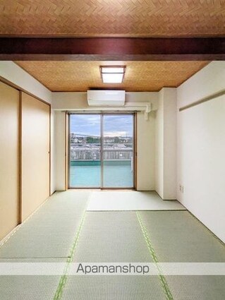 シルヴァン中原[4LDK/100.02m2]の収納