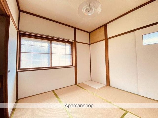 鍛治1丁目9番 1棟2戸の玄関写真