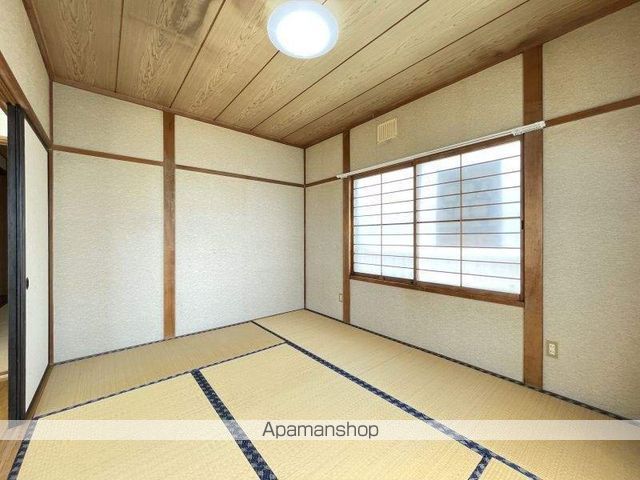 函館本線 七飯駅 徒歩8分 2階建 築40年の内装写真