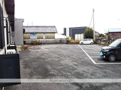 レオパレスＯＨＡＮＡ[1K/28.02m2]の駐車場