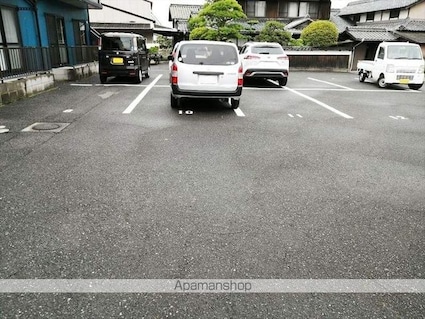 エトアール吉浦[2LDK/50.62m2]の駐車場1