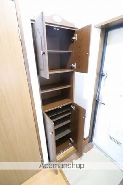 マンションウェルズ[3SDK/56m2]の玄関