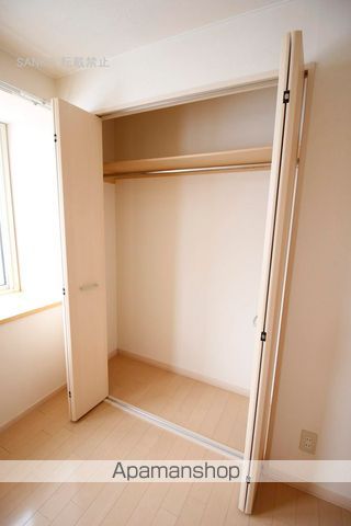 LEE SPACE 元町の内装写真