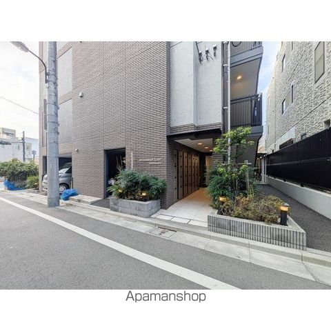 ルネサンスコート池袋の玄関写真