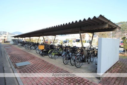 ビレッジハウス春日Ⅱ２号棟[2LDK/53.08m2]の駐車場