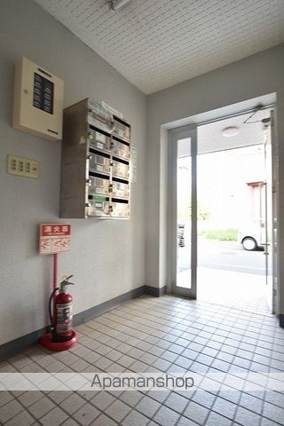 カジュアル33の玄関写真