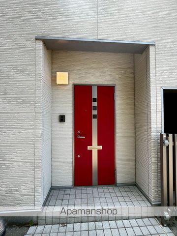 FELICE北新在家北棟の玄関写真