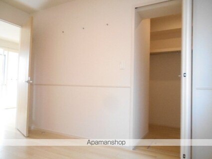 岐阜県岐阜市粟野東２丁目[1LDK/50.42m2]の収納