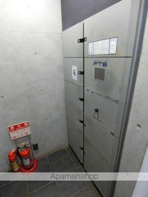 ウィルテラス千歳烏山[1R/25.2m2]の共用部2
